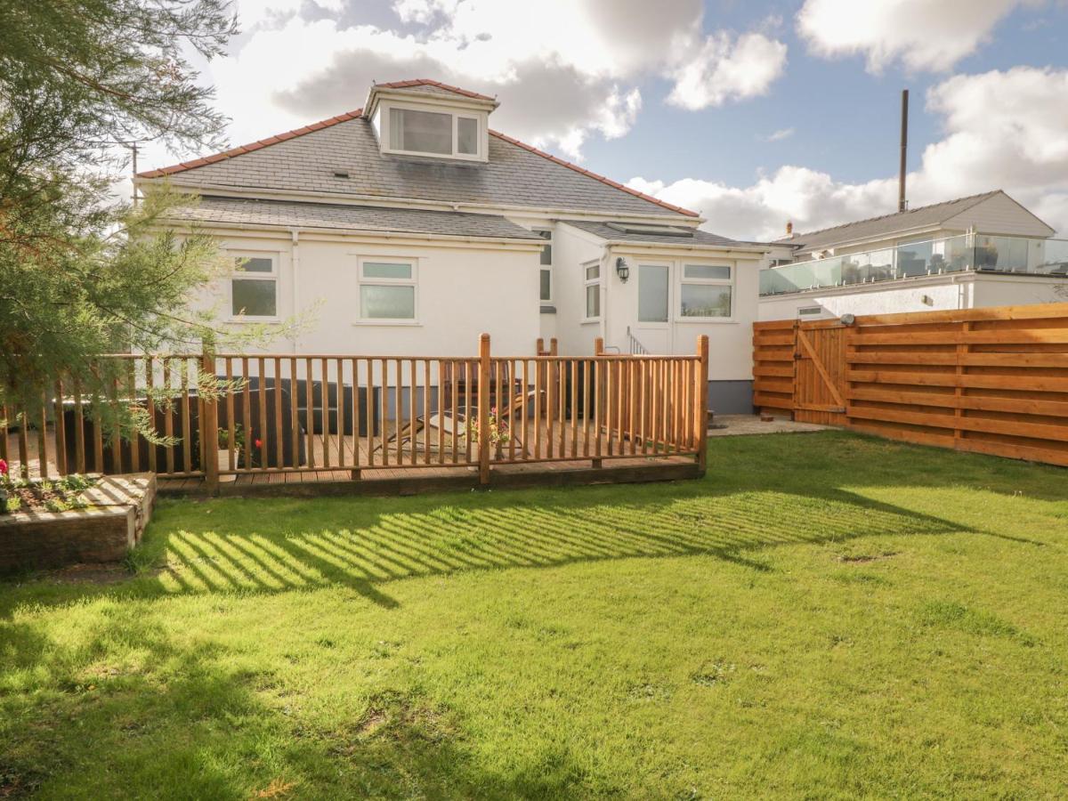 Coed Llai Villa Holyhead Eksteriør billede